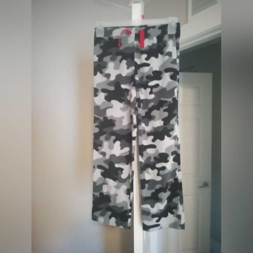 Camouflage sweats